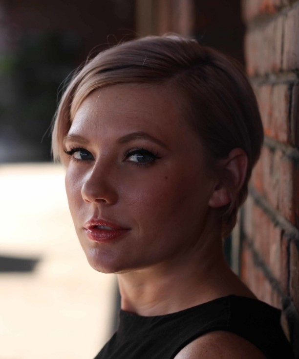 Joëlle Jones headshot.